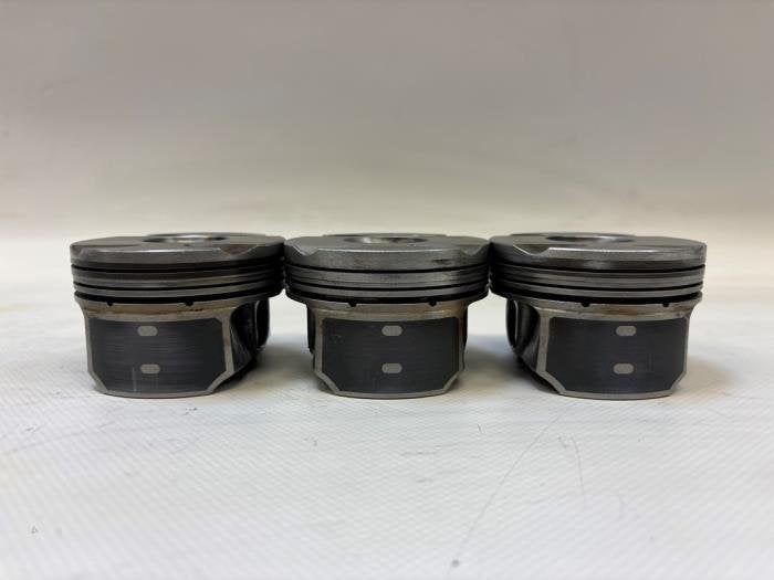 Piston d'un Ford Grand C-Max, -, 3 mois de garantie, -, -