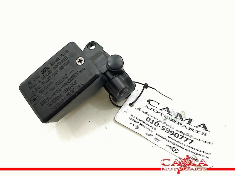 REMPOMP VOOR Yamaha FJR 1300 2001-2002 (FJR1300 5JW), Motoren, Dhr. S. di Majo, Gebruikt, Info@cama-motorparts.nl, P.J. Troelstraweg 8 8
3144 CX  MAASSLUIS, NL