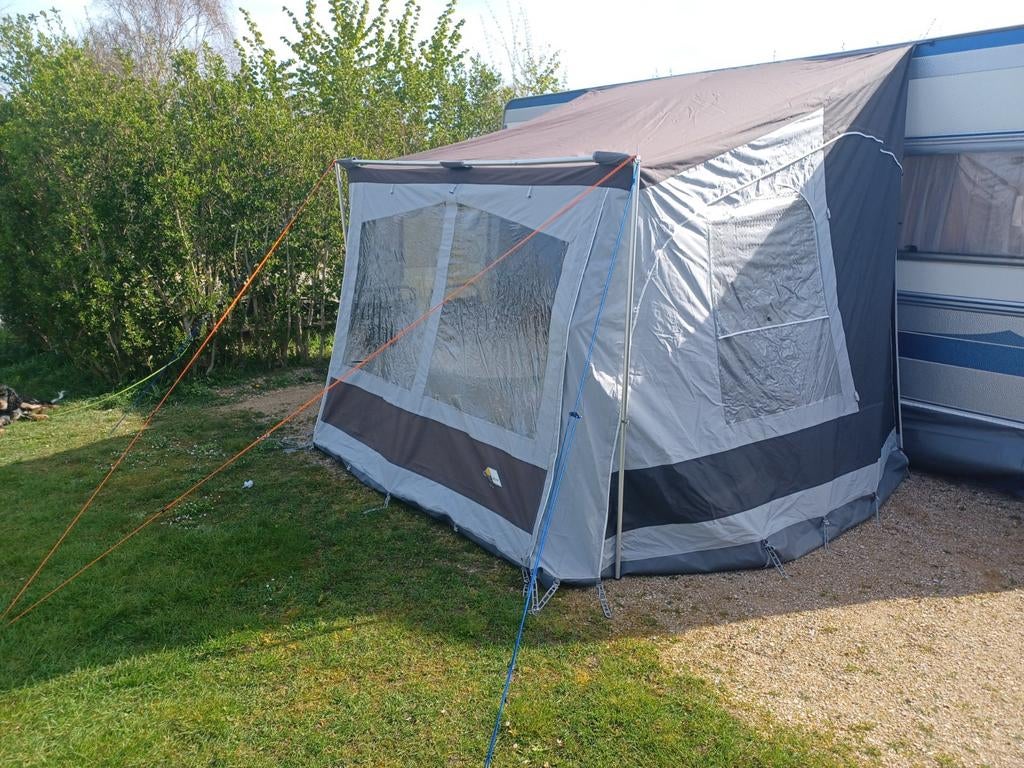 Deeltent voortent, Caravans en Kamperen, Ophalen