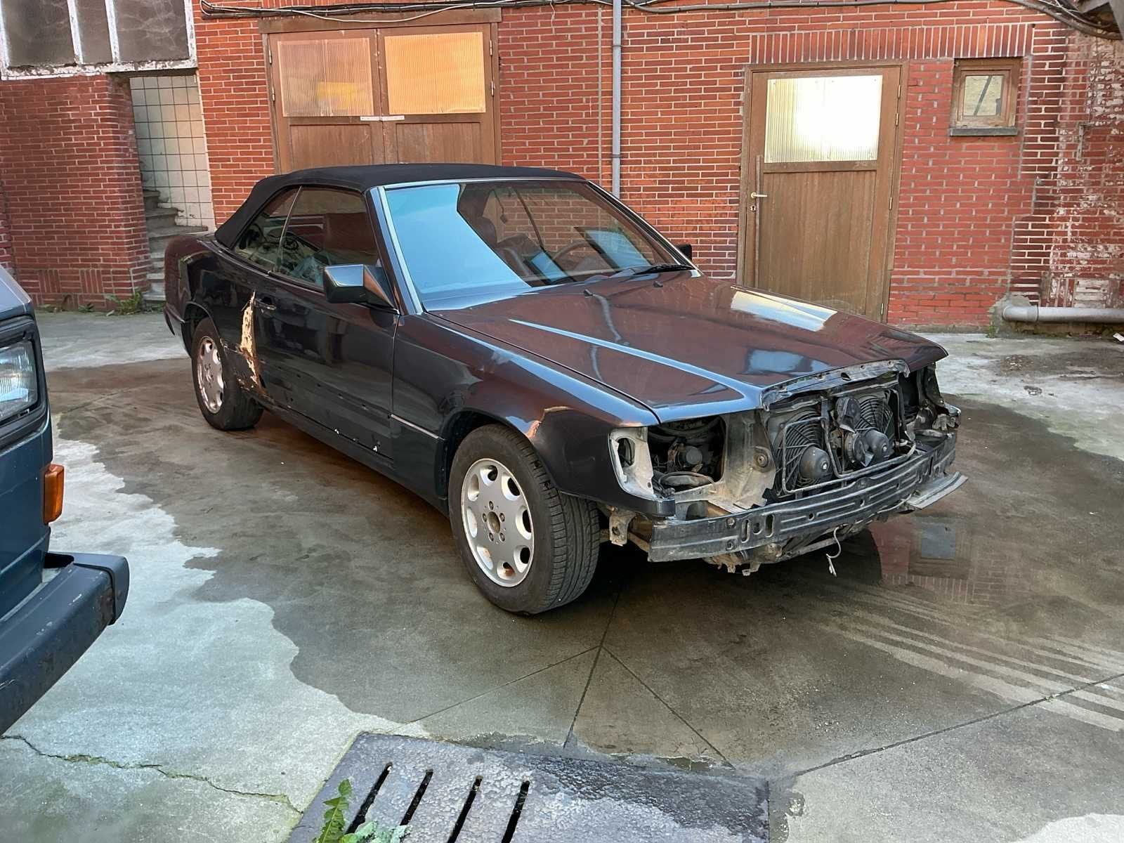 Mercedes Cabrio 300 CE 24V Oldtimer Project, foto 5