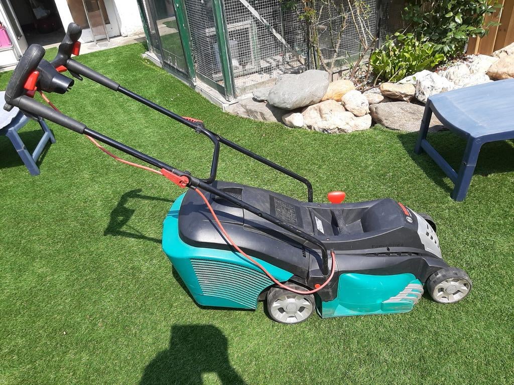 Tondeuse à gazon Bosch à vendre, Enlèvement
