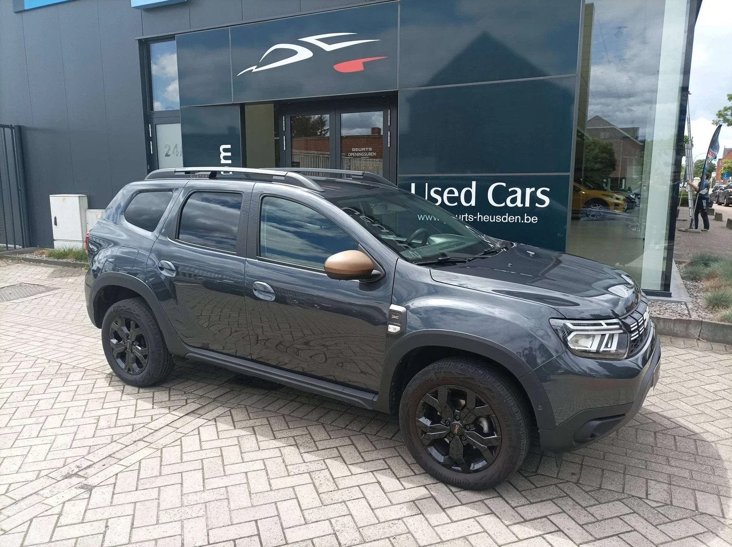 Dacia Duster Duster 1.3 TCe Extreme GPF (bj 2023), Auto's, Lichtsensor, Stof, Gebruikt, 4 cilinders