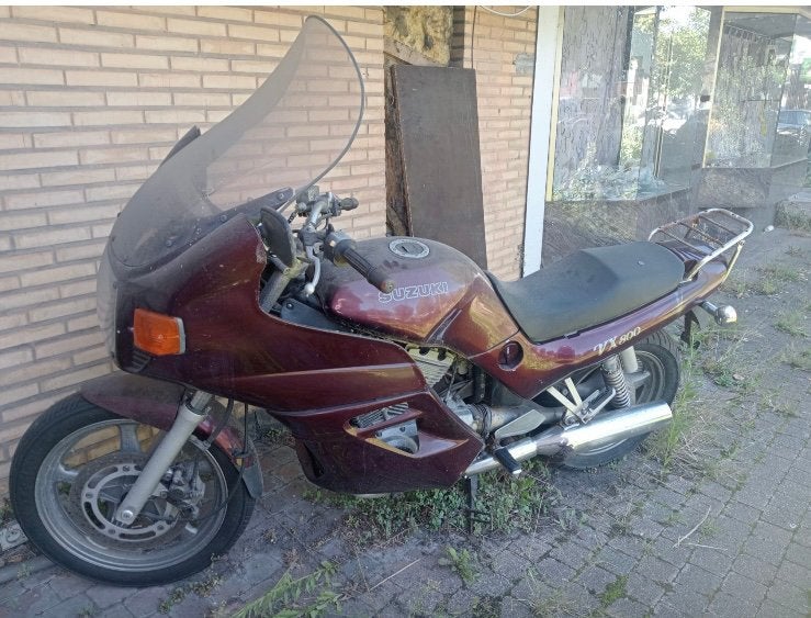 Suzuki VX800, Motoren, Particulier
