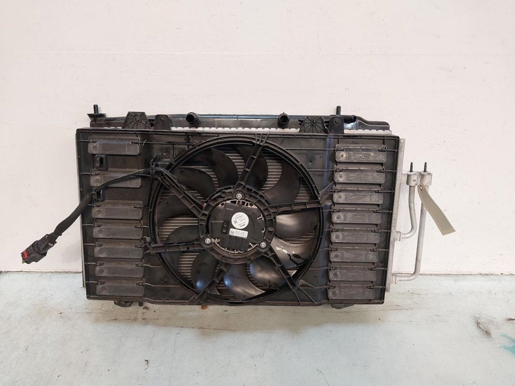 RADIATEUR COMPLET Peugeot 208 II (UB / UH / UP) (01-2019/-), Utilisé, Peugeot