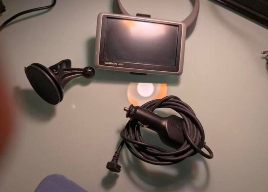 GPS GARMIN NUVI 1350 USA (MET BIJGEWERKTE KAART VAN DE VS)