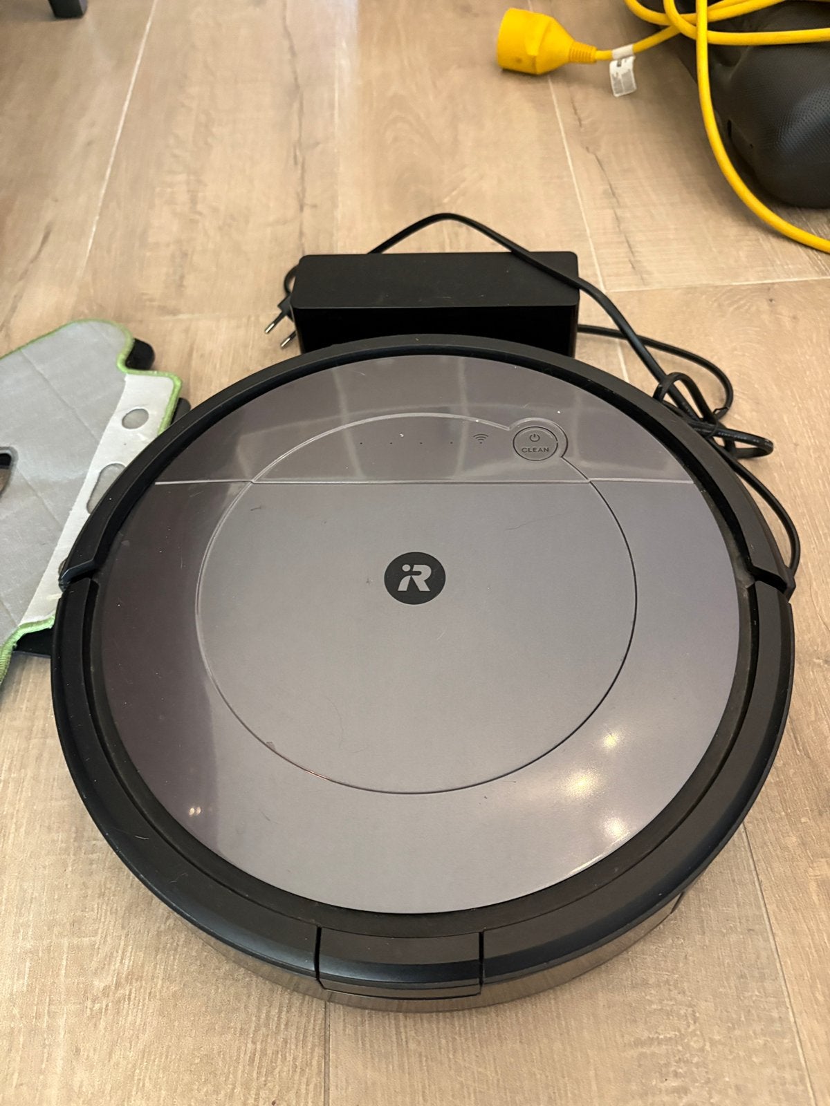 Irobot roomba combo robotstofzuiger, Ophalen, Gebruikt, IRobot, Dweilfunctie