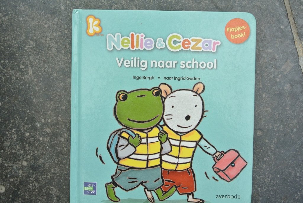 Nellie en Cezar: veilig naar school, Ophalen of Verzenden