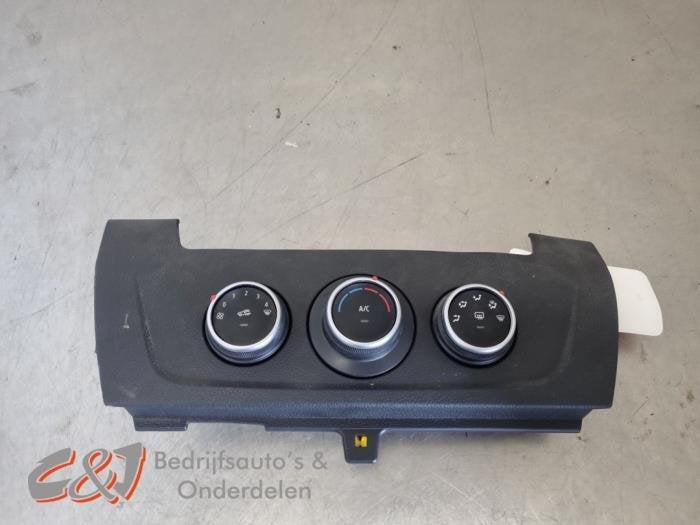 Panneau climatronic d'un Renault Master, Renault, -, 3 mois de garantie, Utilisé