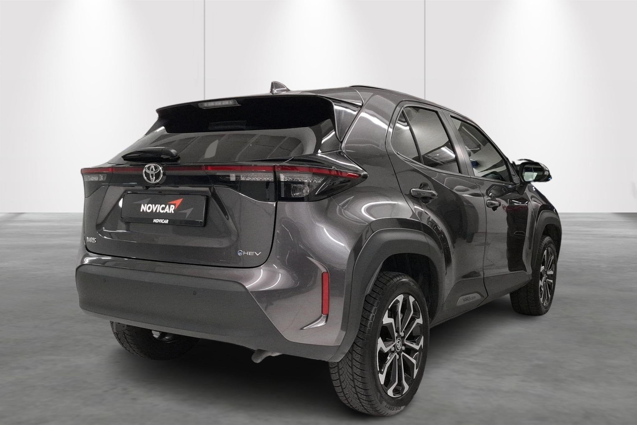 Toyota Yaris Cross 1.5 VVT-ie Hybrid 85kW Active Plus CVT, Auto's, Toyota, Stof, Gebruikt, 750 kg, 116 pk