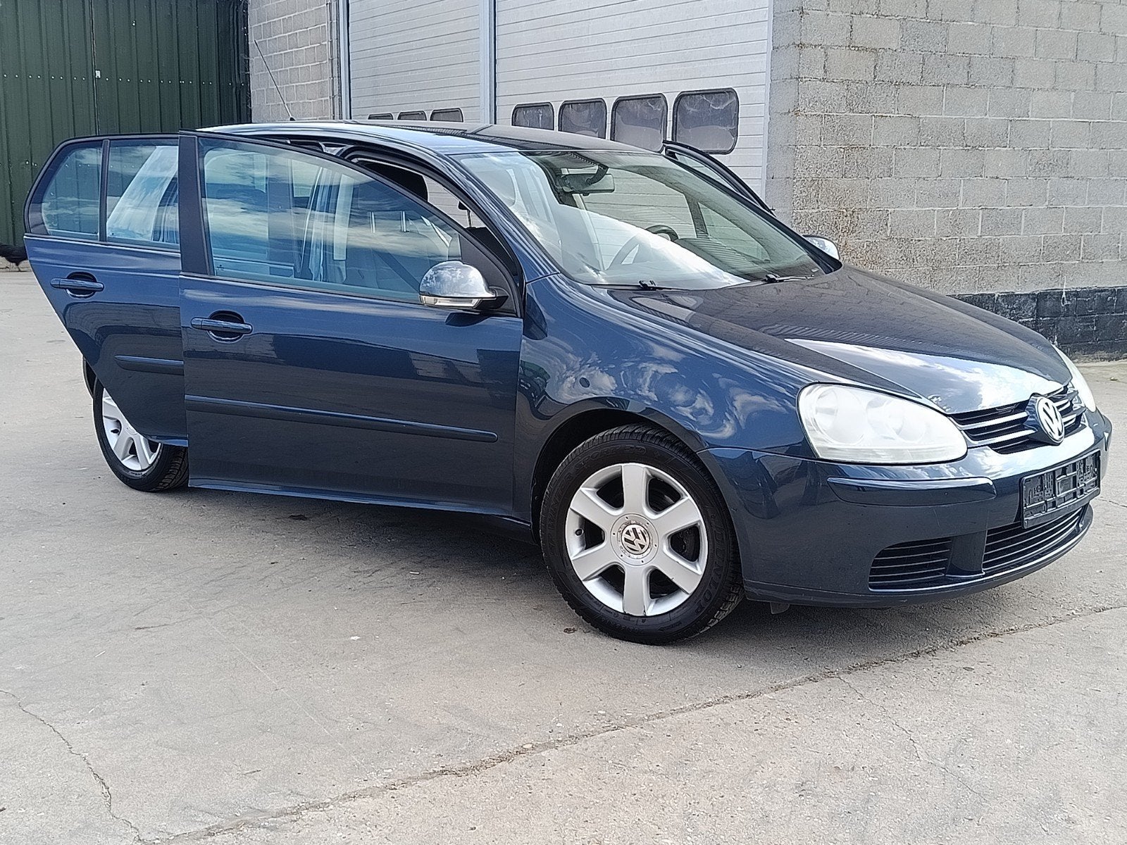 Golf 5/ CarPlay/benzine 1.4 / 59 kw / Euro 4, USB, Bedrijf, Handgeschakeld, 5 deurs