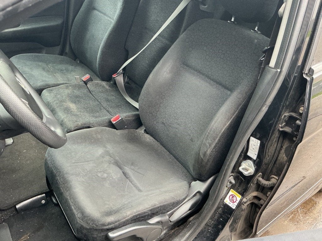 SIEGE AVANT GAUCHE ( CONDUCTEUR ) Honda FR-V (BE), Autos : Pièces & Accessoires, Hanauer Landstraße  222-224
60314  Frankfurt am Main, DE