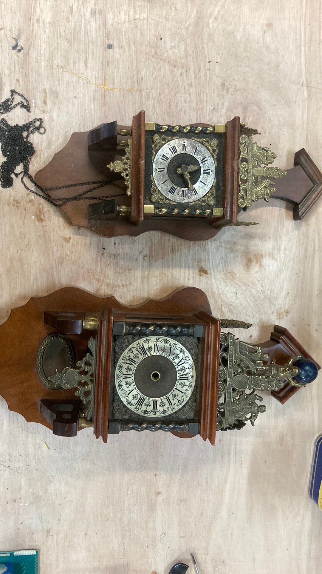 2 horloges murales, Enlèvement ou Envoi