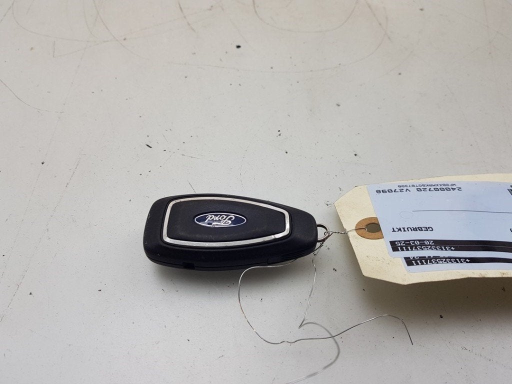 SLEUTEL Ford EcoSport (JK8) (|2218473|CN1515K601AE|), Gebruikt, Henry-Ford-Straße  1
50735  Köln, DE, Ford-Werke GmbH, Kunden@ford.com