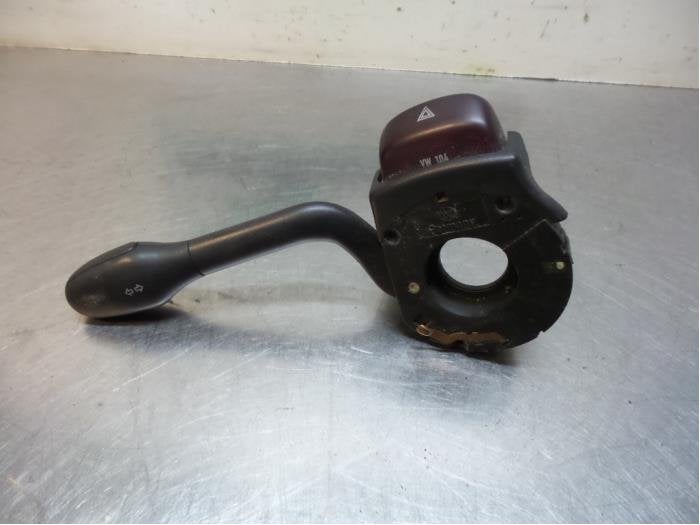 Commutateur feu clignotant d'un Volkswagen Passat (Passat 88, Volkswagen, -, 3 mois de garantie, Utilisé