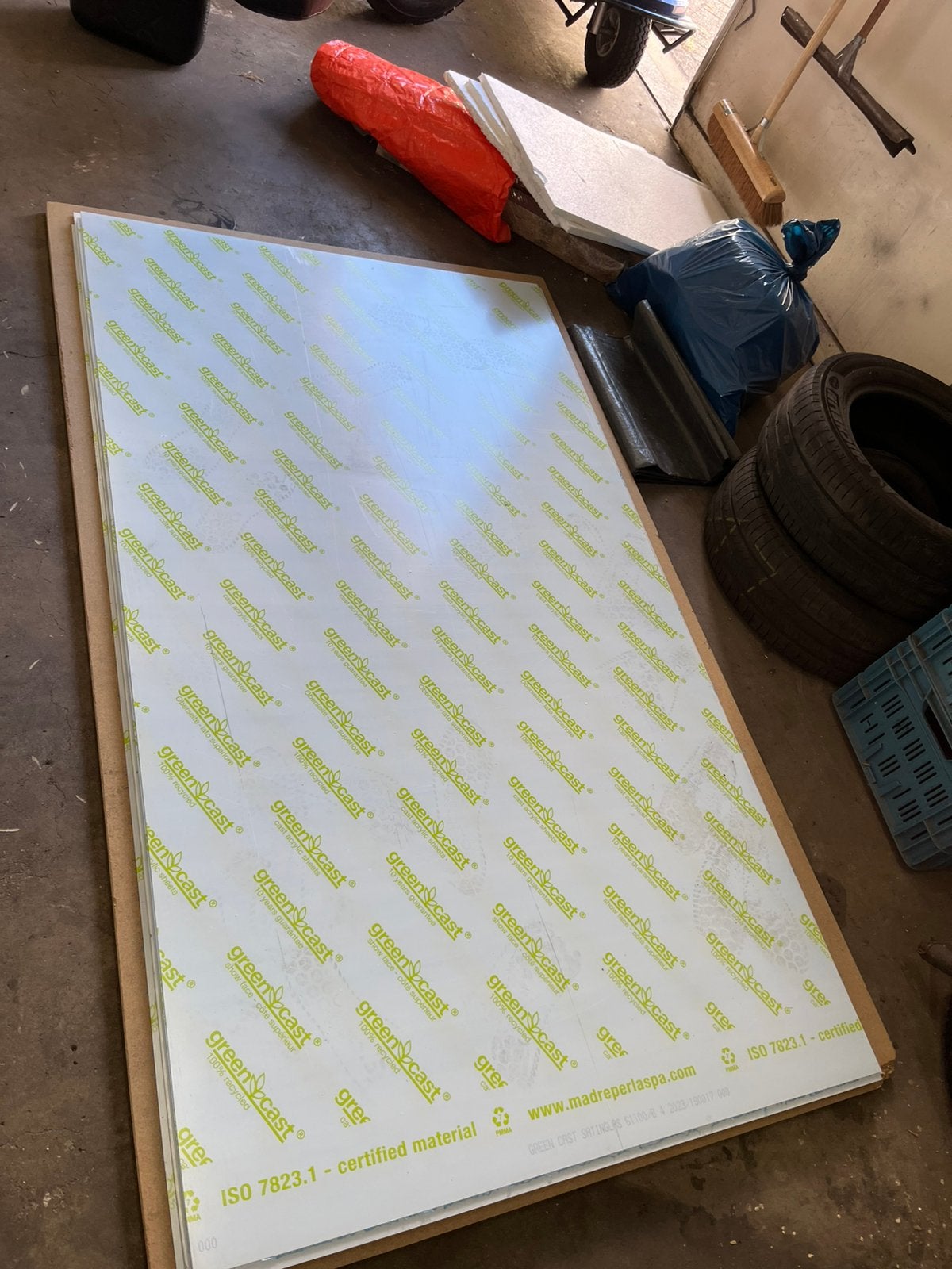 Plexiglas platen 191x108cm 4mm dik nieuw, Doe-het-zelf en Bouw, Ophalen, Nieuw, Overige materialen, 20 tot 50 mm