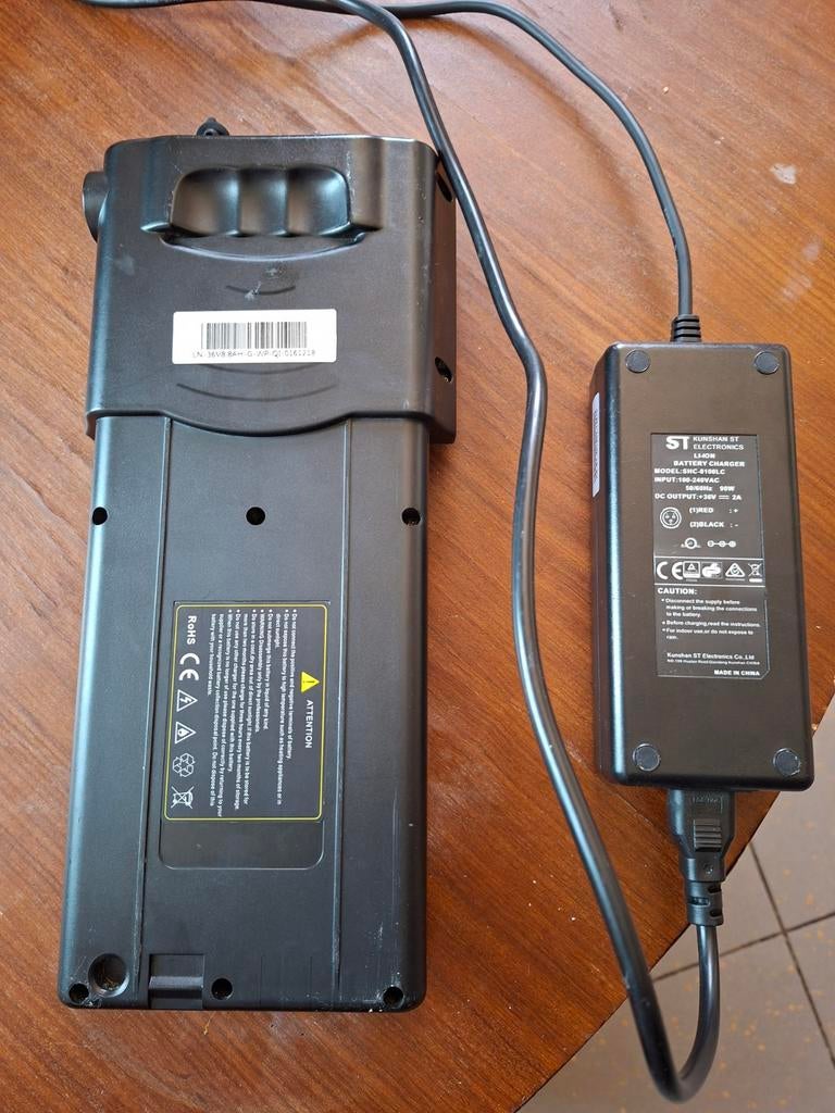Batterij van de fiets is 36V., Ophalen of Verzenden