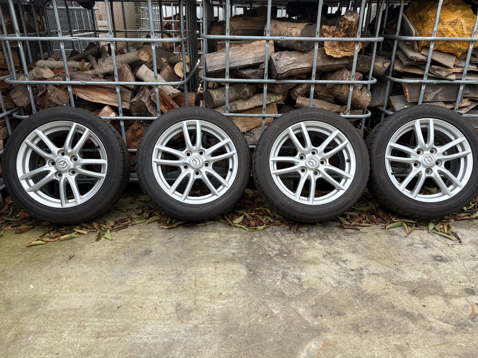 Originele mazda velgen met banden, Ophalen, Gebruikt, 16 inch, Banden en Velgen