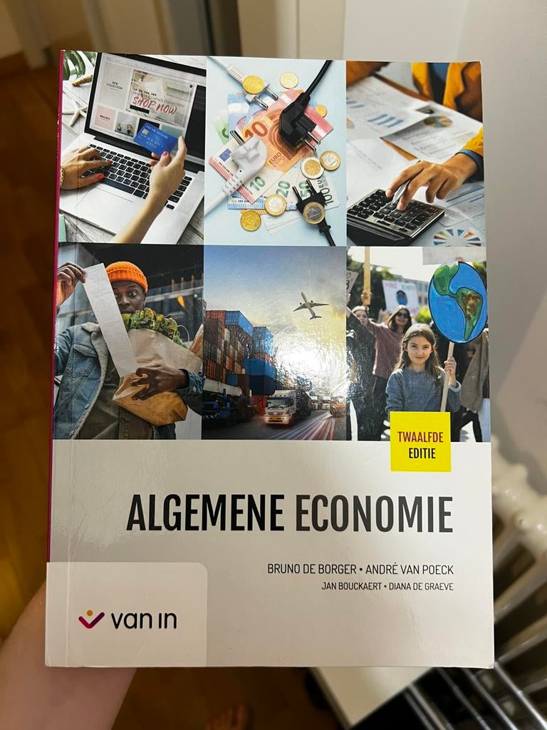 Boek/cursus Algemene economie 12de editie Bruno de Borger, Ophalen of Verzenden, Zo goed als nieuw, Hoger Onderwijs