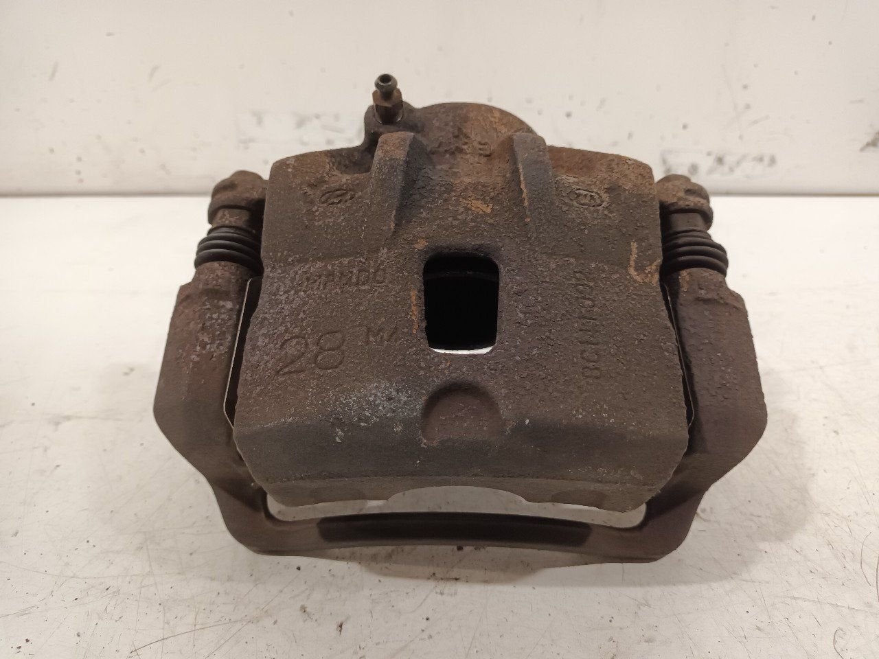 Remklauw rechts voor Kia Sportage, Autos : Pièces & Accessoires, Onderdelen@venauto.nl, Van der Ven Autorecycling B.V., Kia, Ettenseweg 76, 4706 PB Roosendaal, The Netherlands