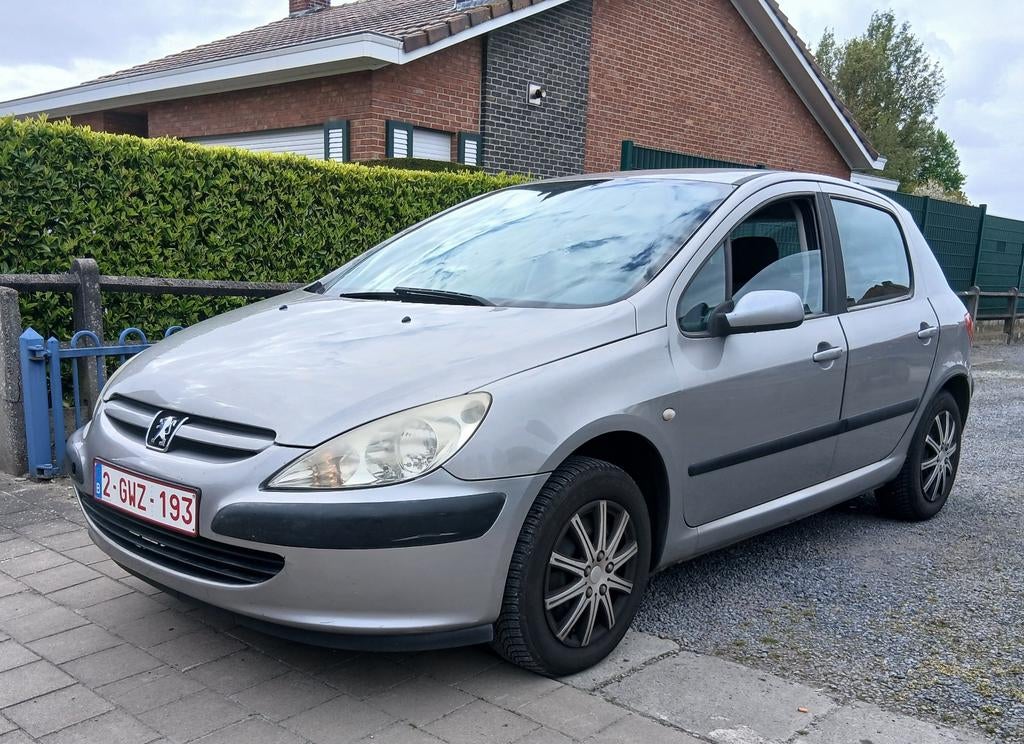 Peugeot 307 1.4i / 172.500Km, Auto's, Voorwielaandrijving, Handgeschakeld, Particulier, Zilver of Grijs