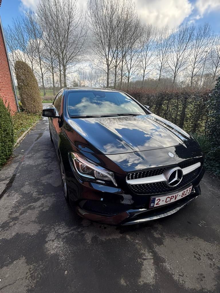 Mercedes-benz CLA 180 AMG line, Auto's, CLA, Zwart, Zwart, 1595 cc