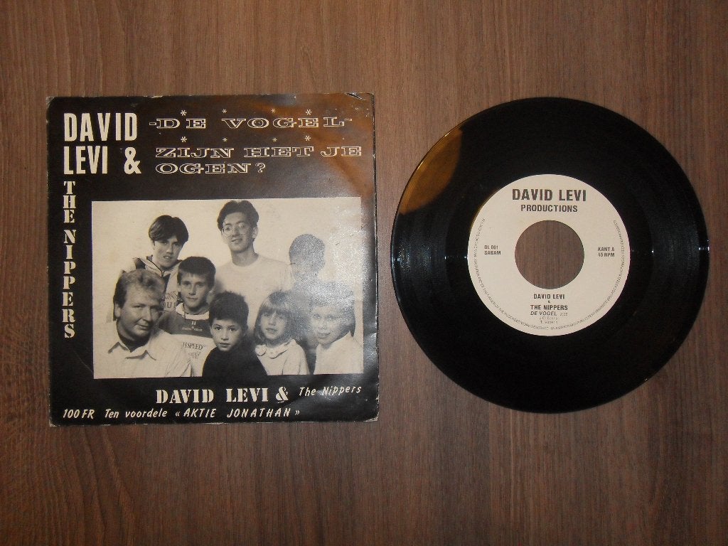 David Levi & The Nippers - De vogel, CD & DVD, Vinyles | Néerlandophone, Enlèvement ou Envoi, Utilisé, 7 inch, Chanson réaliste ou Smartlap
