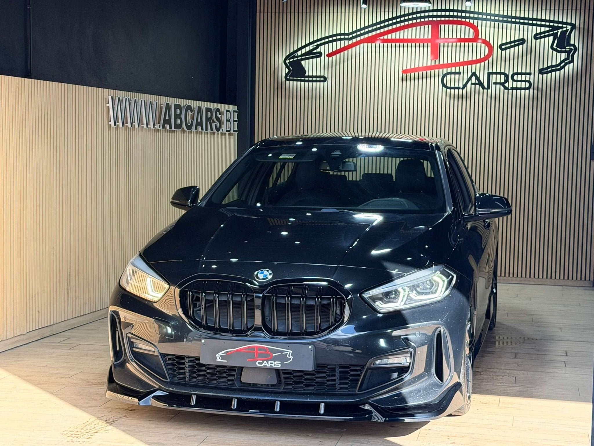 BMW 1 Serie 118 D * PACK M PERFORMANCE * GARANTIE 12 MOIS *, Auto's, 1 Reeks, 4 cilinders, Bi-Xenon koplampen, Zwart