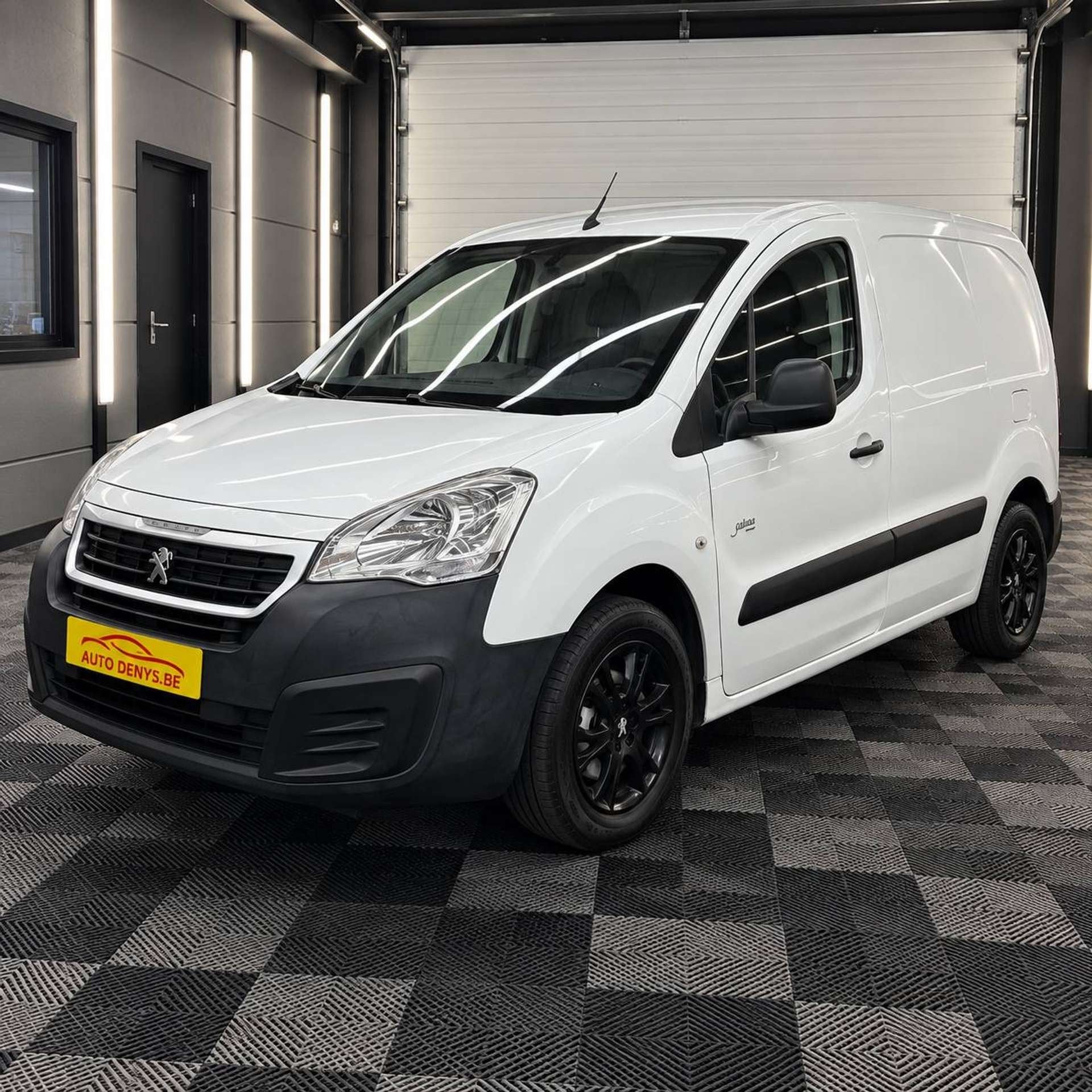 Peugeot Partner 1.6 Hdi bj. 2016 Euro 6 128.798km, Gebruikt, 4 cilinders, Wit, 5 deurs