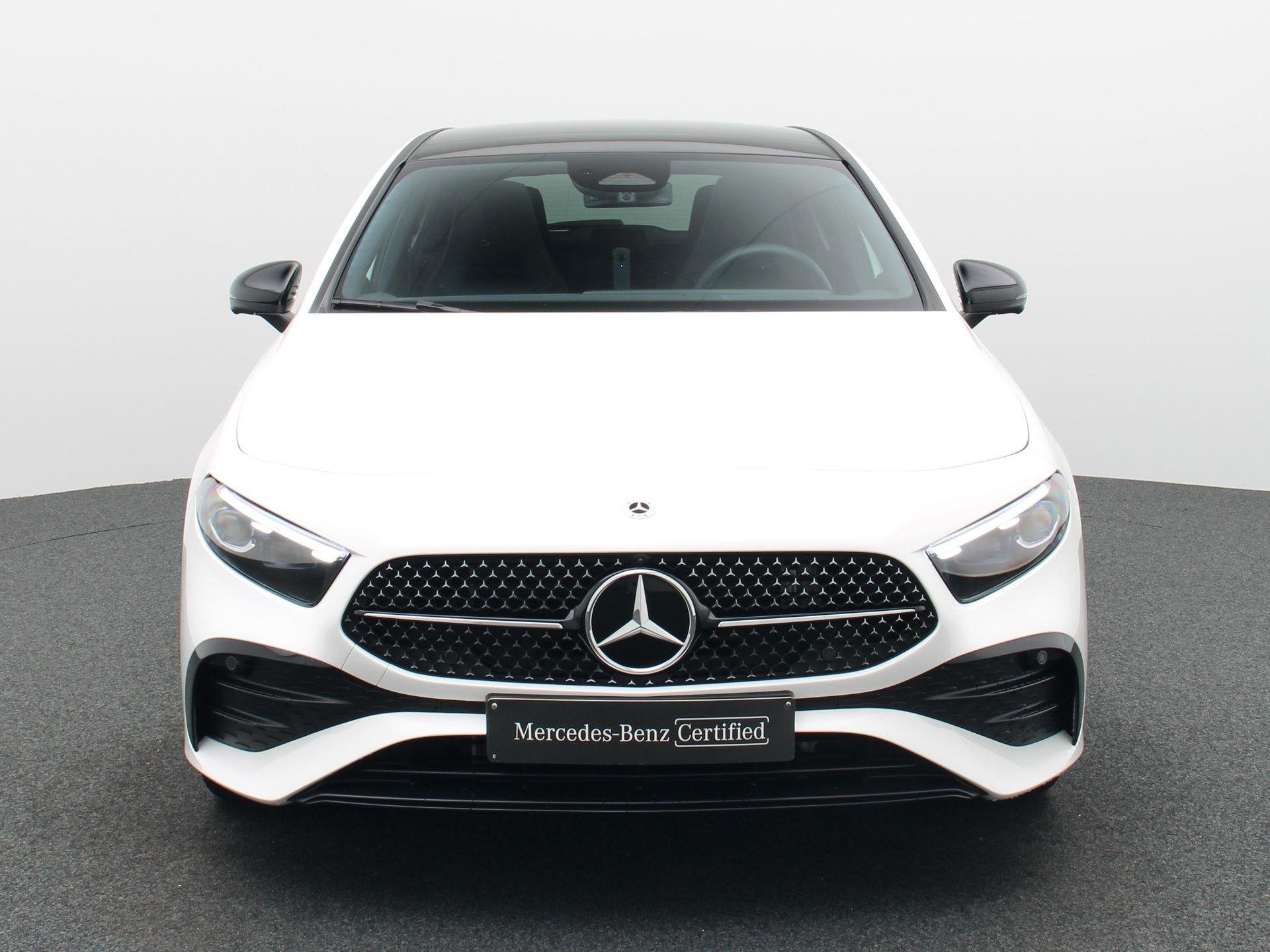 Mercedes-Benz A 250 e AMG Line + MULTIBEAM LED + PANO DAK +, Auto's, Dealer onderhouden, Stof, Gebruikt, 16 kWh