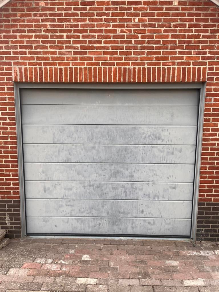 Sectionale garagepoort merk Hörmann