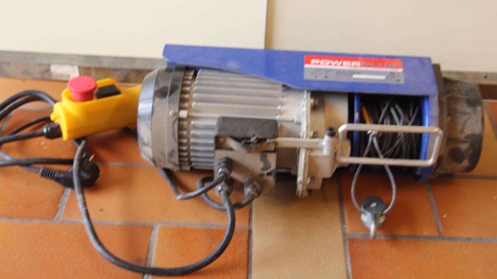 Elektrische takel, Doe-het-zelf en Bouw, Lieren en Takels, Ophalen, Gebruikt