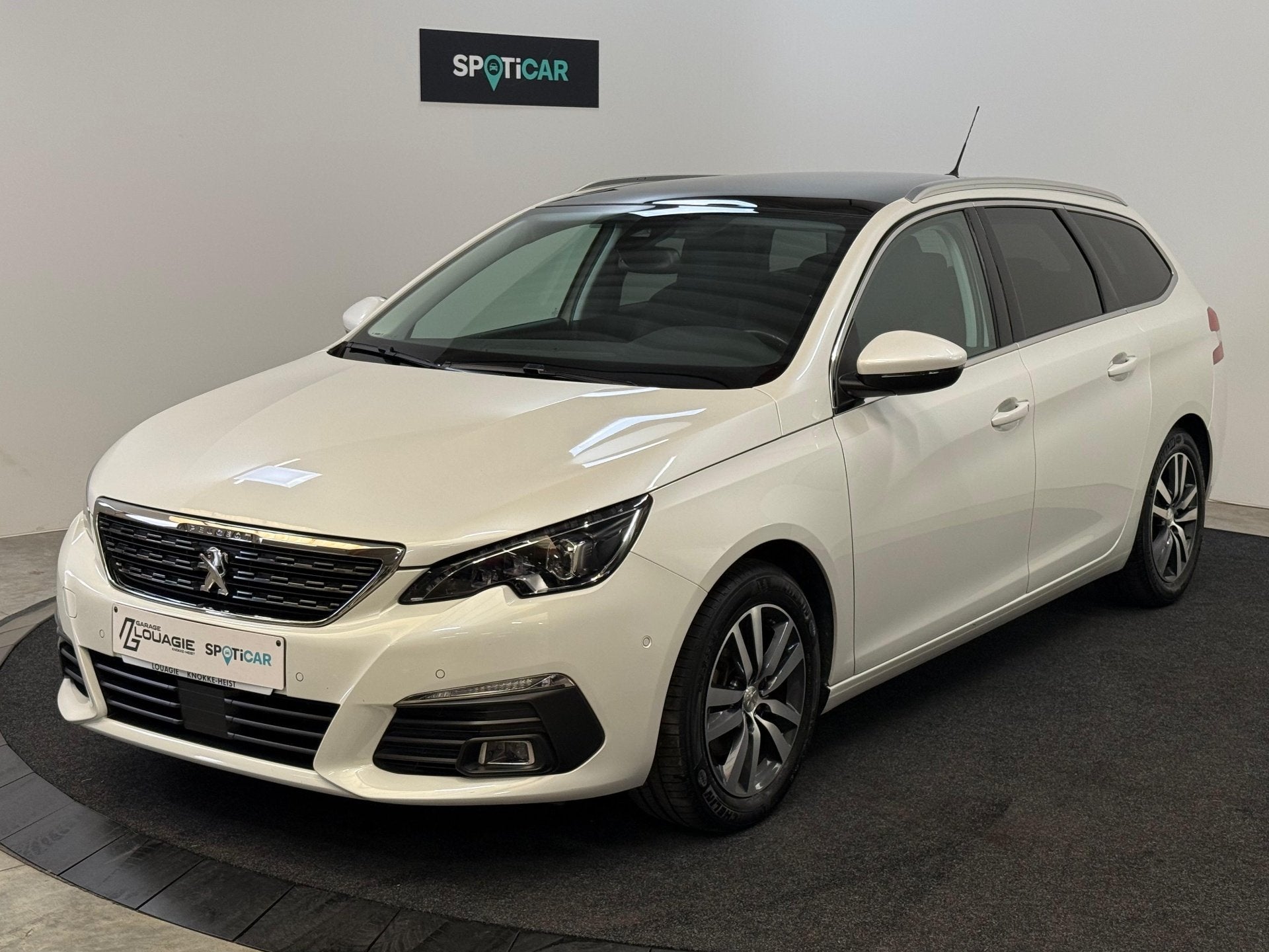 Peugeot 308 SW 1.2 Allure EAT8 AUTOMAAT - TREKHAAK - PANO DA, Achat, Euro 6, Entreprise, Commande vocale