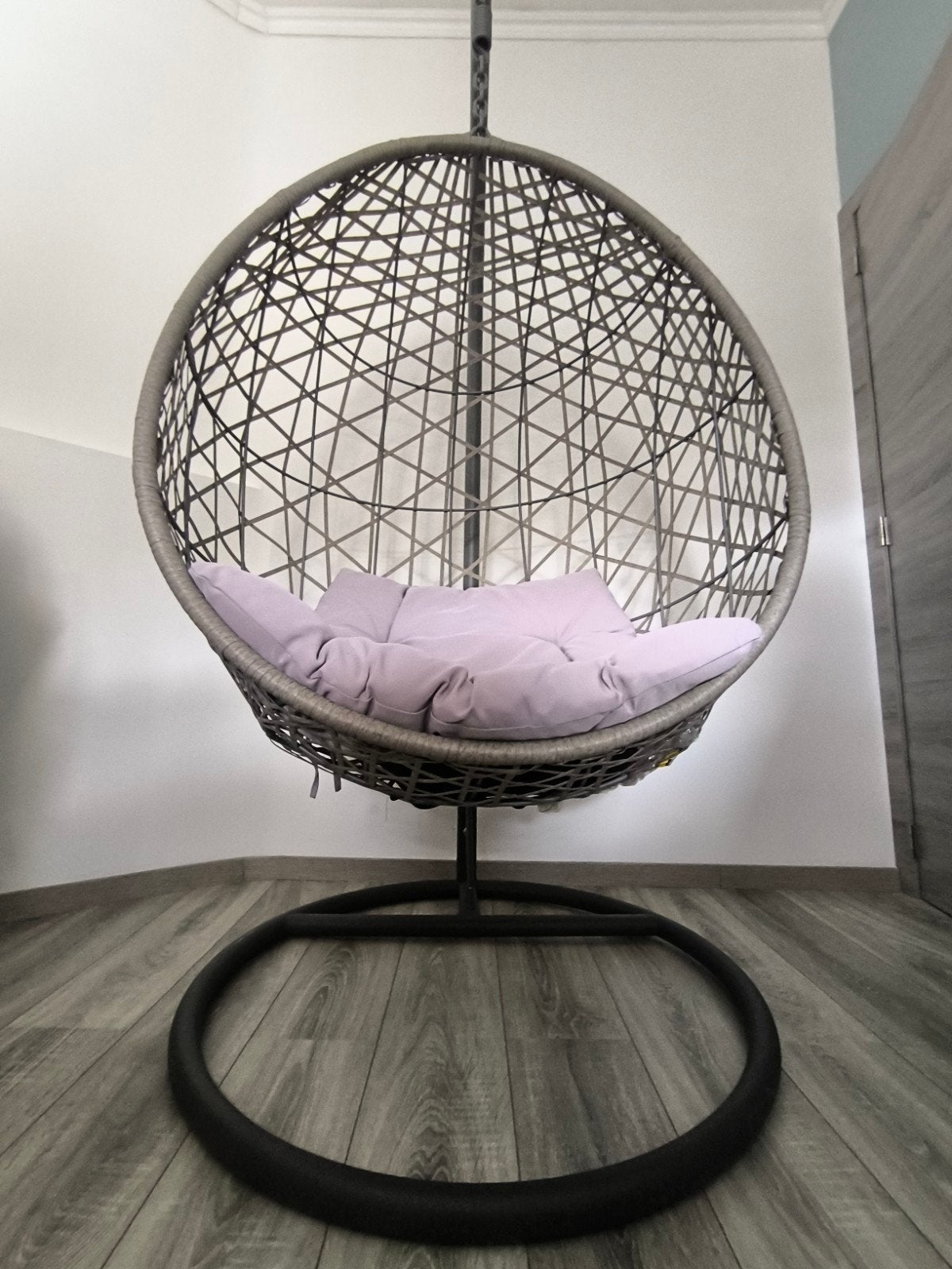 Fauteuil suspendu œuf, Comme neuf, Métal, Empilable