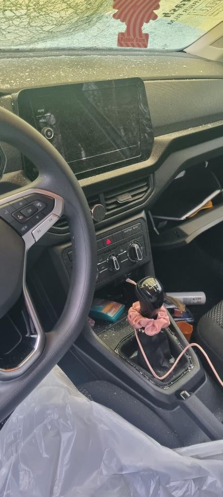 A vendre t-cross vandaliser de 2024, Autos : Divers, Voitures accidentées, Enlèvement, 1000 cm³, SUV ou Tout-terrain, Boîte manuelle
