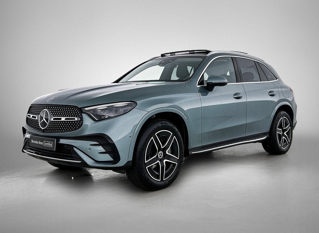 Mercedes-Benz GLC-Klasse 300 e 4MATIC SUV AMG Line | Panoram, Auto's, Automaat, Stof, 4 cilinders, 2000 kg