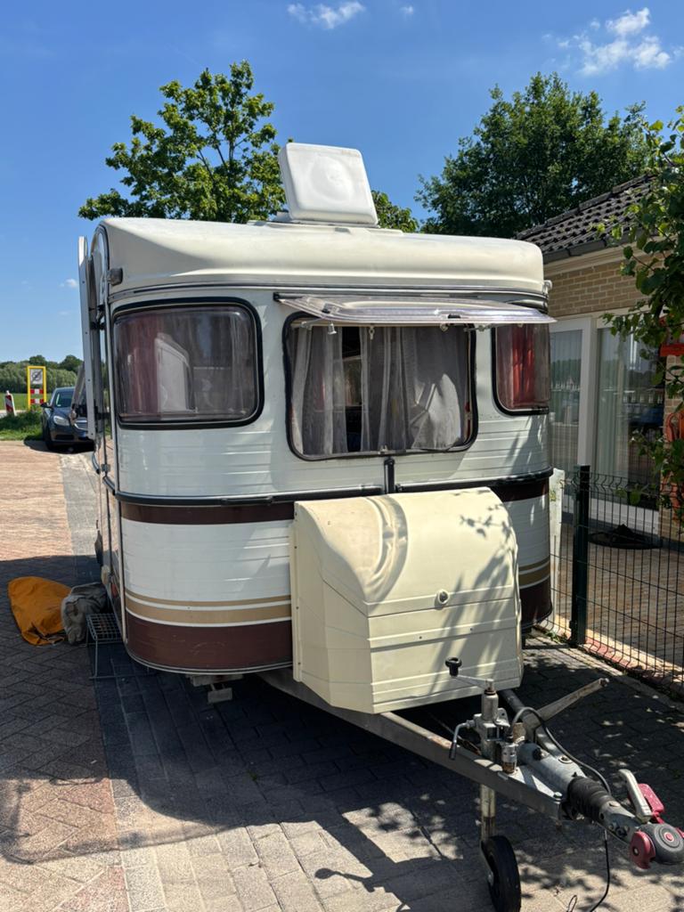Leuke constructam caravan met voortent retro!!, Caravanes & Camping, Camping-cars, Jusqu'à 4, Hobby, Particulier
