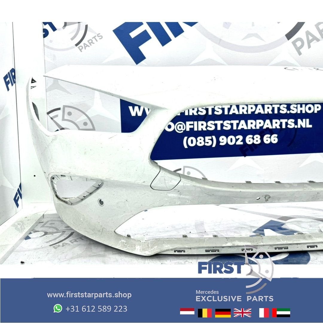 W118 CLA BUMPER A1188800400 A1188850303 C118 X118 VOORBUMPER, Gebruikt, -, Voor, Ophalen of Verzenden
