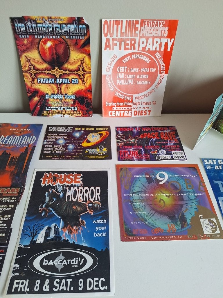 Flyers ,sticker en waaier, Verzamelen, Ophalen of Verzenden, Gebruikt