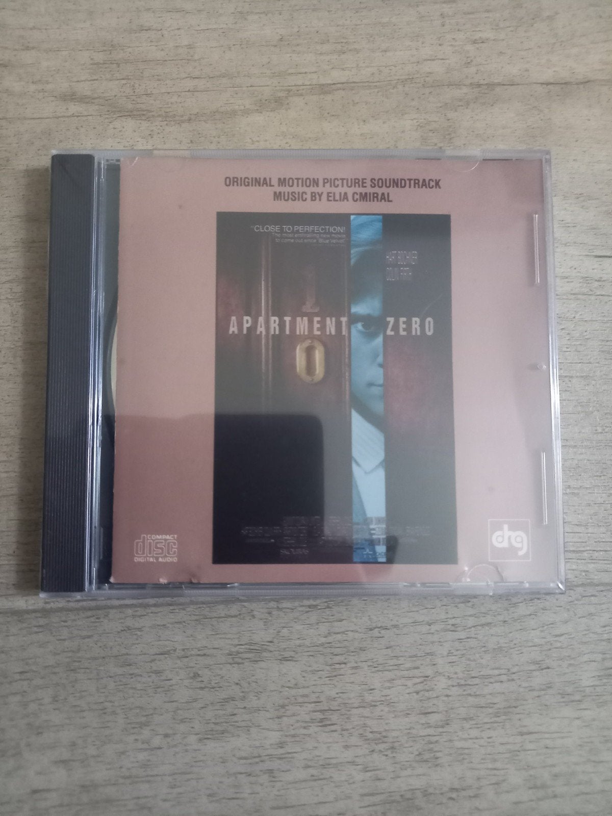 CD Apartment zero Soundtrack Elia Cmiral, Ophalen, Film en Theater, Nieuw in verpakking, Inclusief doosje
