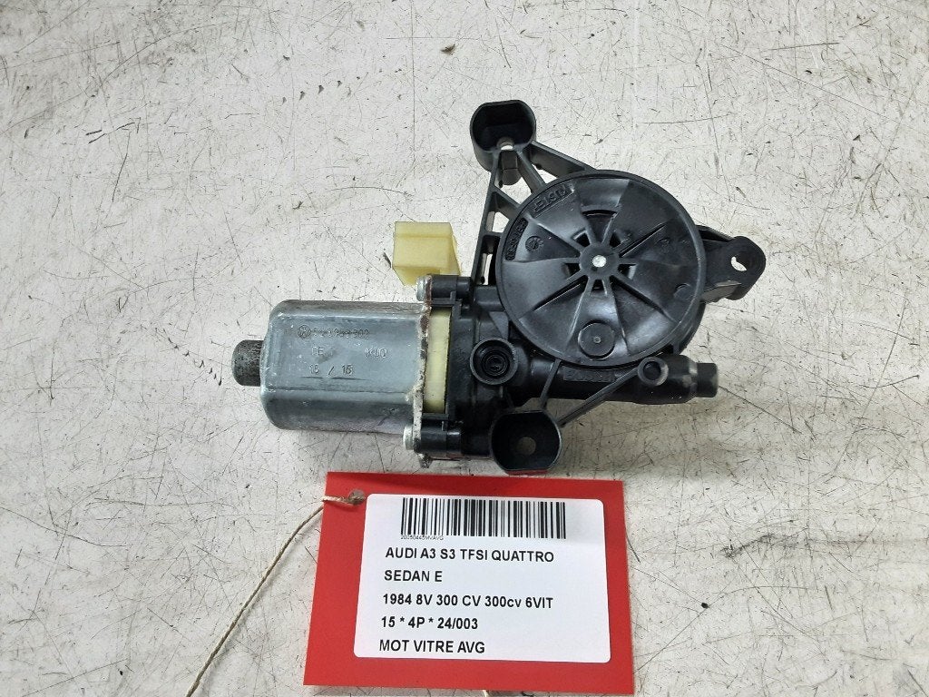 MOTEUR LEVE VITRE ELECTRIQUE AVANT GAUCHE Audi (5Q0959802B), Gauche, Mevr. I. Hauben, Audi, Utilisé