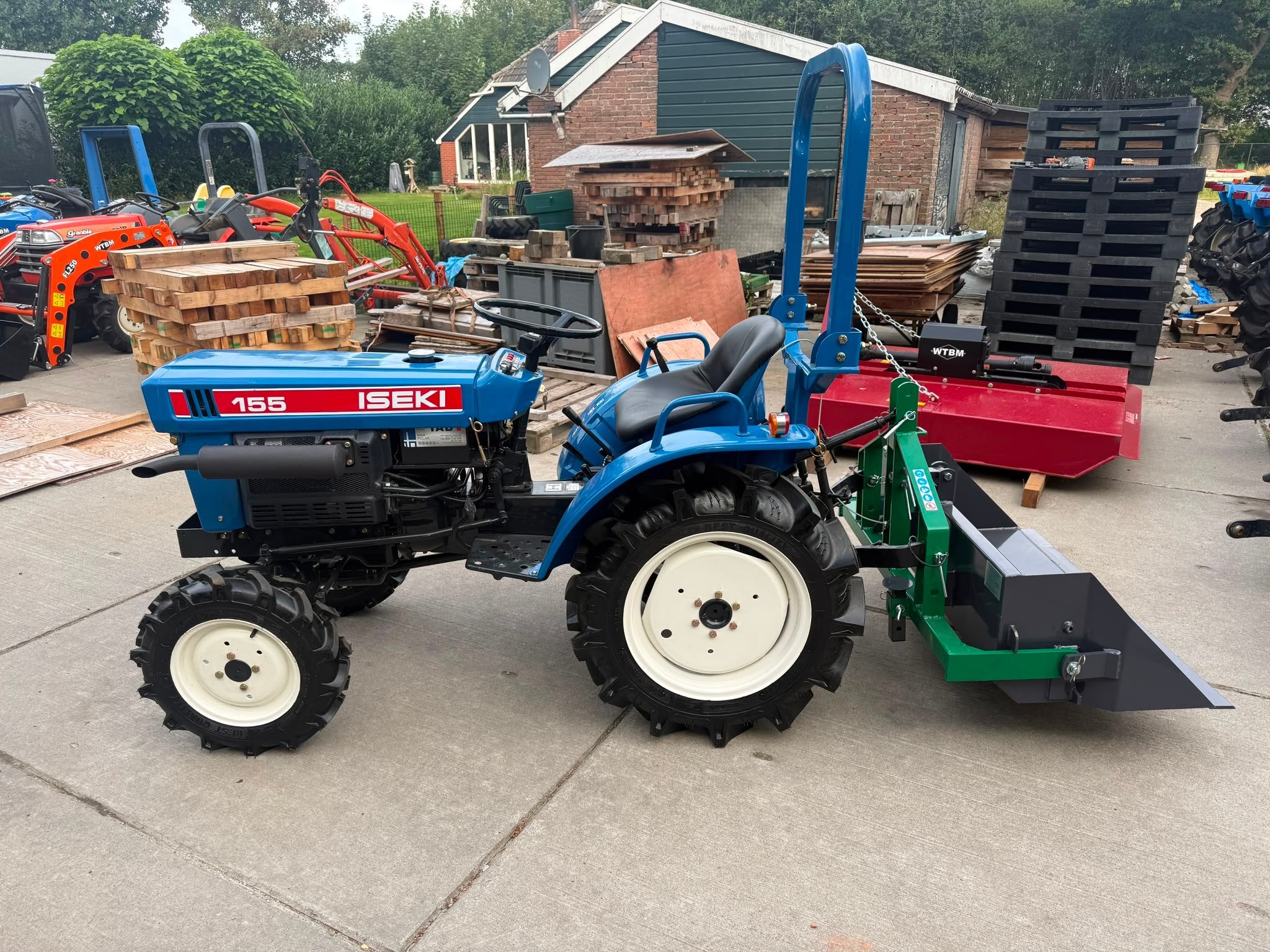Iseki Tx155 met grondbak, Overige typen