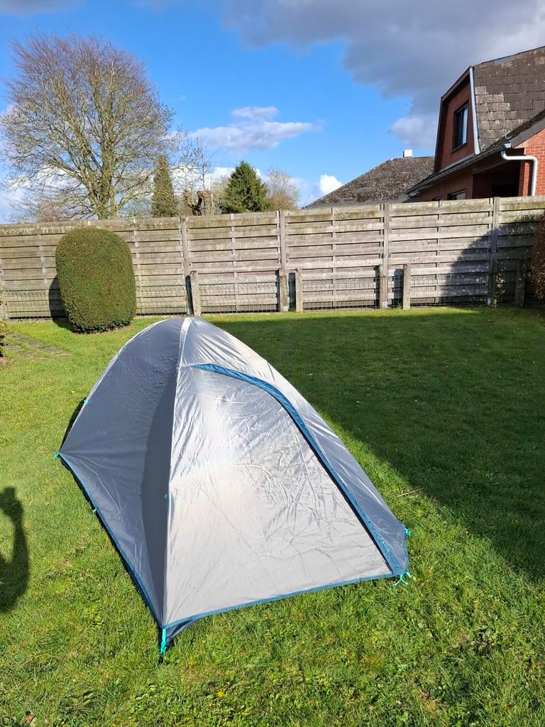 Tent Quechua, Caravans en Kamperen, Tenten, Ophalen, Zo goed als nieuw, Tot en met 2