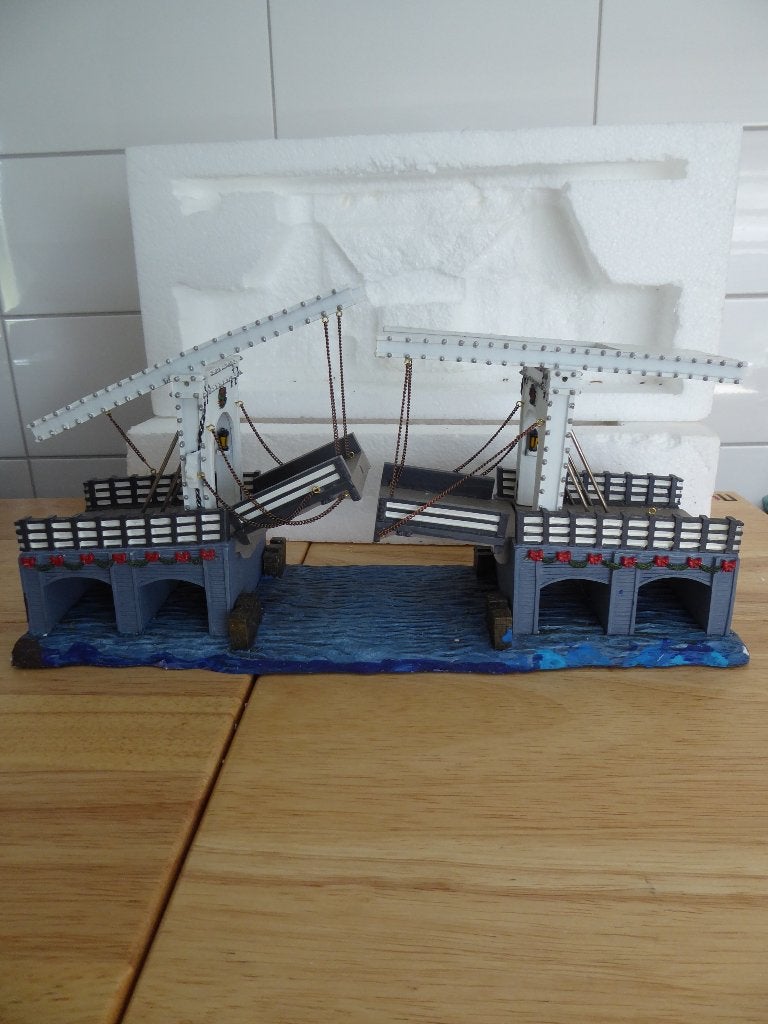 Luville  de magere brug  601300, Ophalen of Verzenden, Zo goed als nieuw