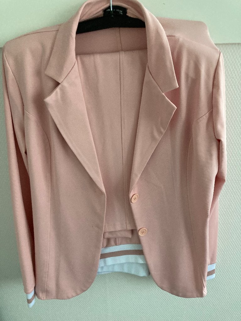 Dameskleding en herenkleding, Ophalen, Zo goed als nieuw
