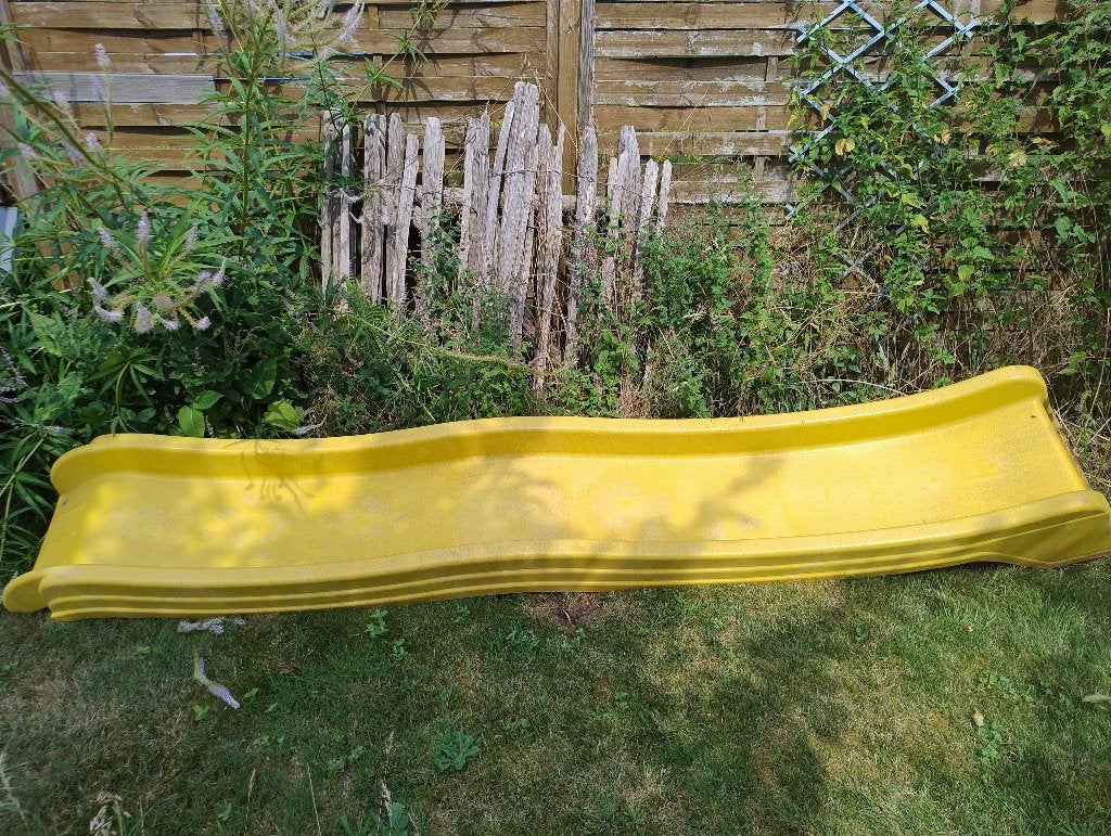 Glijbaan, Enlèvement, Utilisé, Toboggan