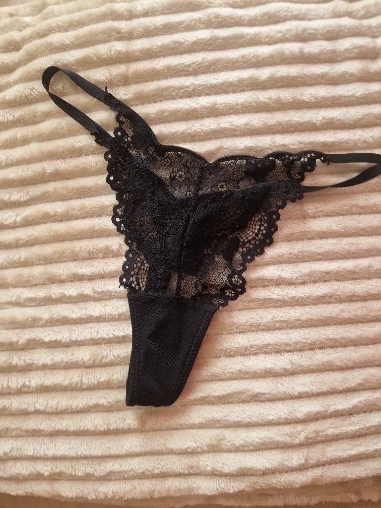 Sexy string zwart, Kleding | Dames, H&M, Ophalen of Verzenden, Zwart, String