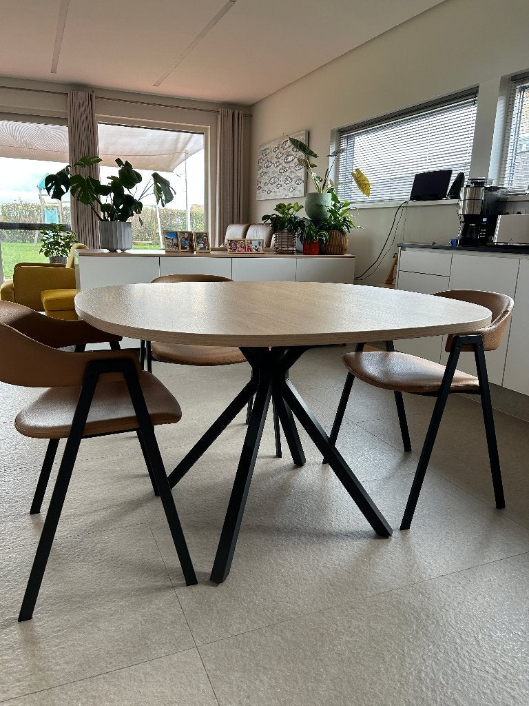 Nieuwe ronde eettafel, Huis en Inrichting, Ophalen, Rond, Nieuw, Vijf personen of meer