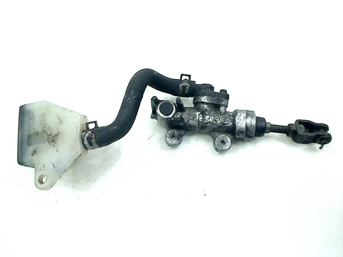 FREIN MAITRE CYLINDRE ARRIÈRE Suzuki, Dhr. S. di Majo, Utilisé, Info@cama-motorparts.nl, P.J. Troelstraweg 8 8
3144 CX  MAASSLUIS, NL
