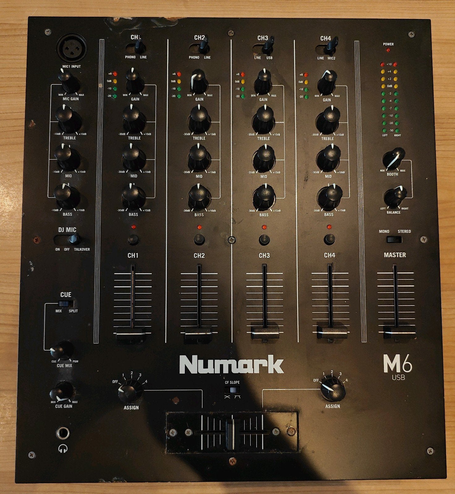 Numark M6 mixer, Muziek en Instrumenten, Ophalen, Gebruikt, Minder dan 5 kanalen, Microfooningang