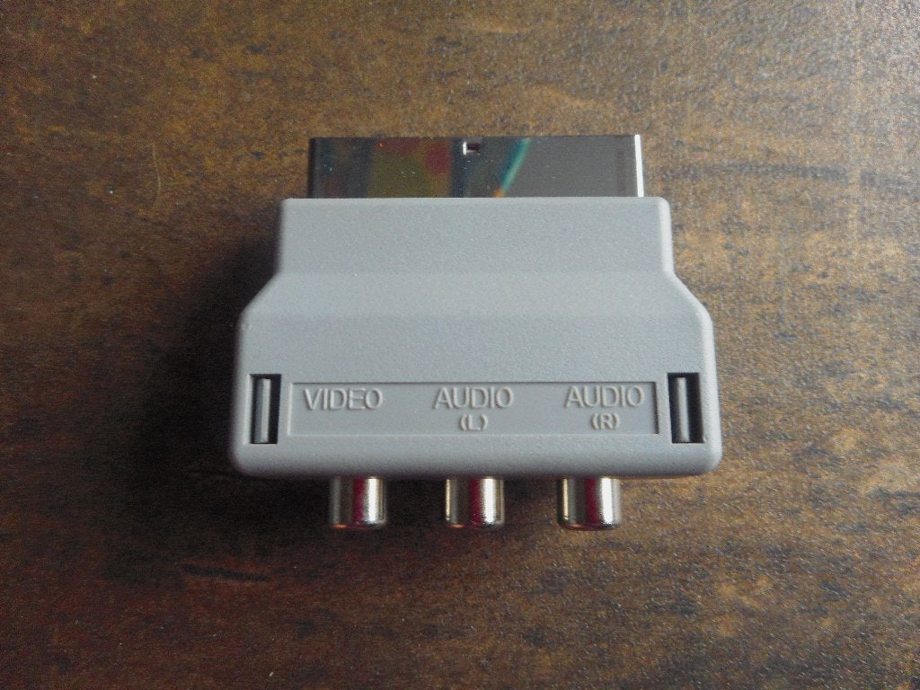 Grey Scart Adapter voor Wii (zie foto's) XXVIII, Games en Spelcomputers, Gebruikt, Overige genres, 1 speler, Ophalen of Verzenden
